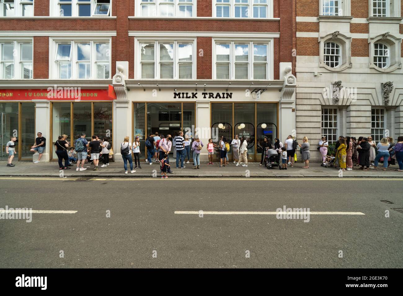 Milk train ice cream hires stock photography and images Alamy