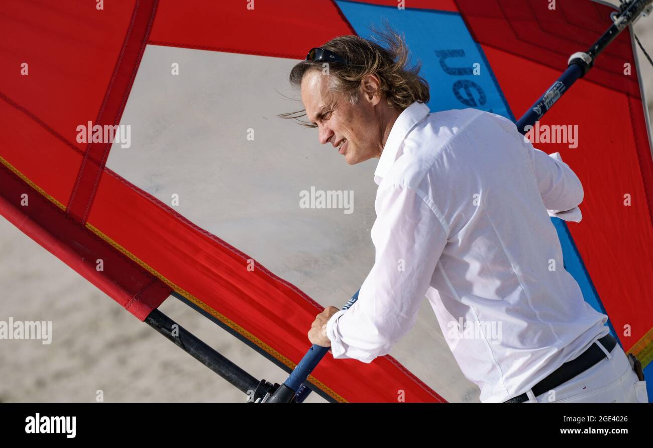 12 August 2021, Schleswig-Holstein, Sankt Peter-Ording: Actor Ralf ...