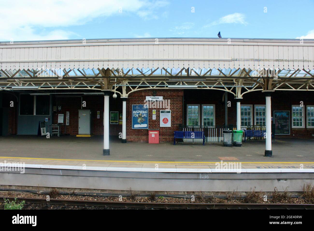 taunton railway station with passengers and trains england uk Stock