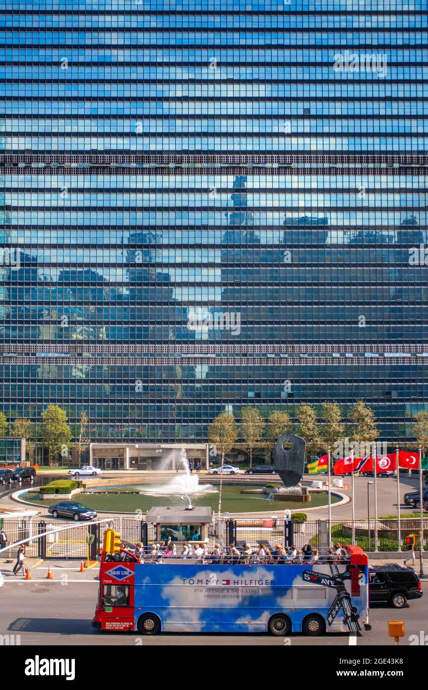 NEW YORK, Building of the United Nations Headquarters in Lower Midtown