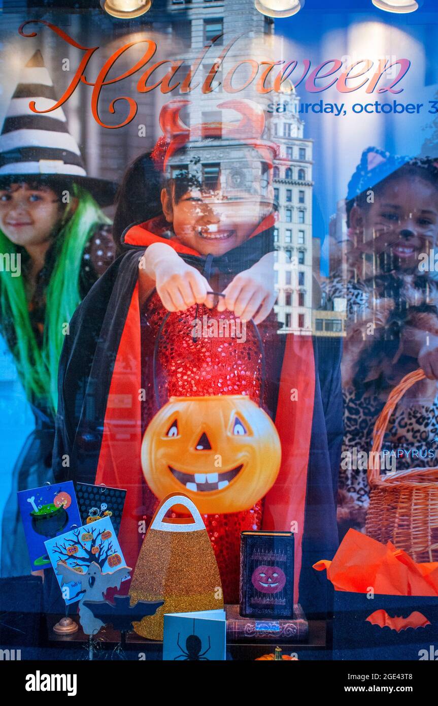 A shop in Union Square Halloween. This suburb also find first-order boutiques and trendy cafes, nothing to see this area as it was, especially the par Stock Photo