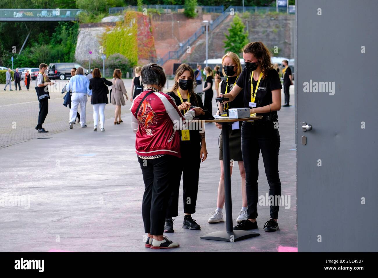 DEU, Deutschland, Nordrhein-Westfalen, Ruhrgebiet, Bochum, 15.08.2021: Neustart des Kulturbetriebes in Corona-Zeiten bei der Ruhrtriennale in Bochum a Stock Photo