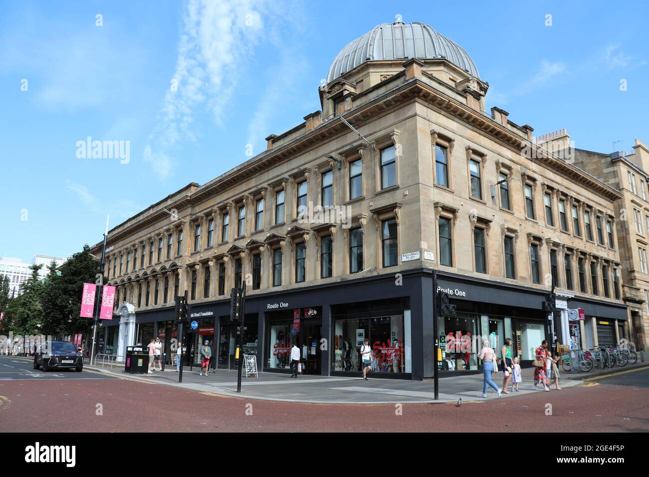 Shoppers at Sauchiehall Street in Glasgow Stock Photo Alamy