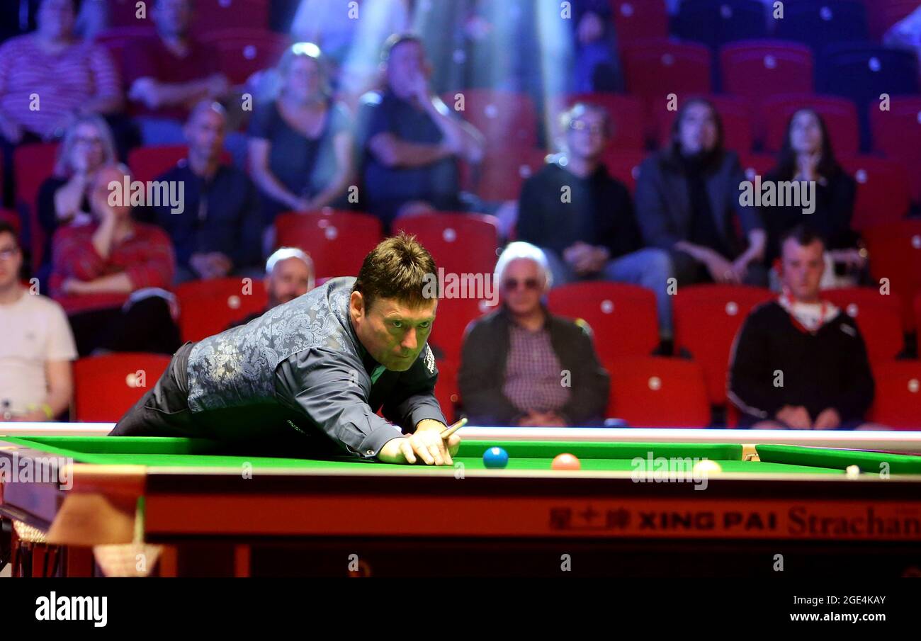 Jimmy white snooker 2021 hi-res stock photography and images