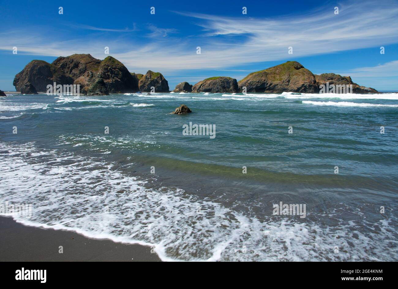 Off Shore Rocks Offshore rocks at Myers Beach, Cape Sebastian State Park, Oregon Stock ...