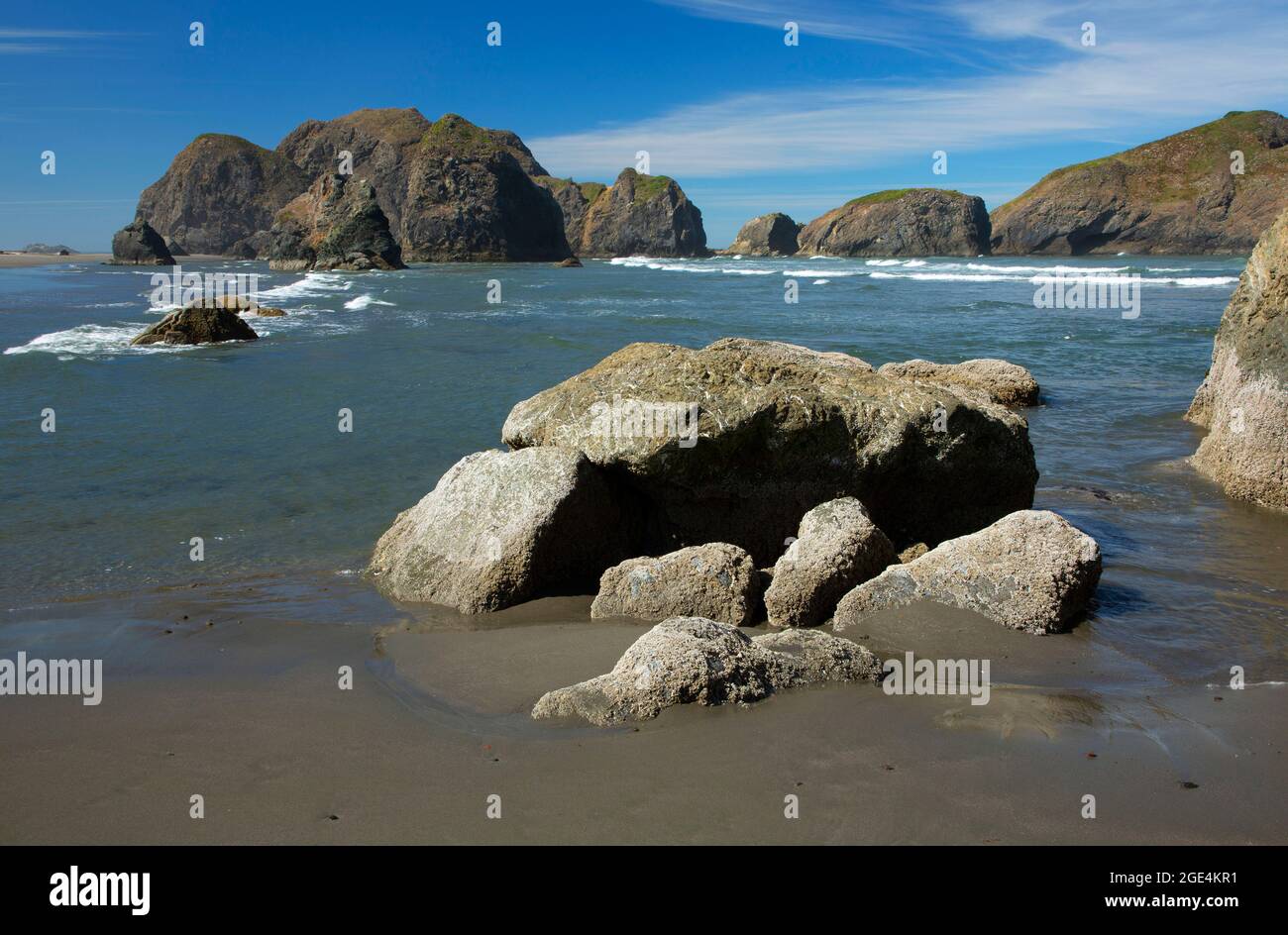 Off Shore Rocks Offshore rocks at Myers Beach, Cape Sebastian State Park, Oregon Stock ...