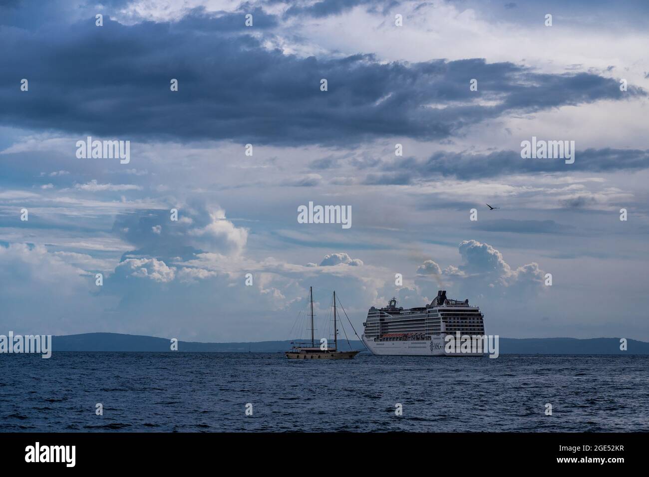 Boat Sailing On Sea Storm High Resolution Stock Photography And Images Alamy