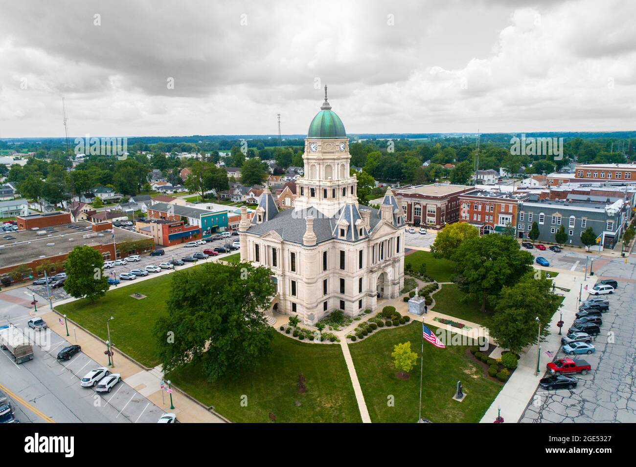 Whitley County Courthouse in Columbia City Indiana Stock Photo
