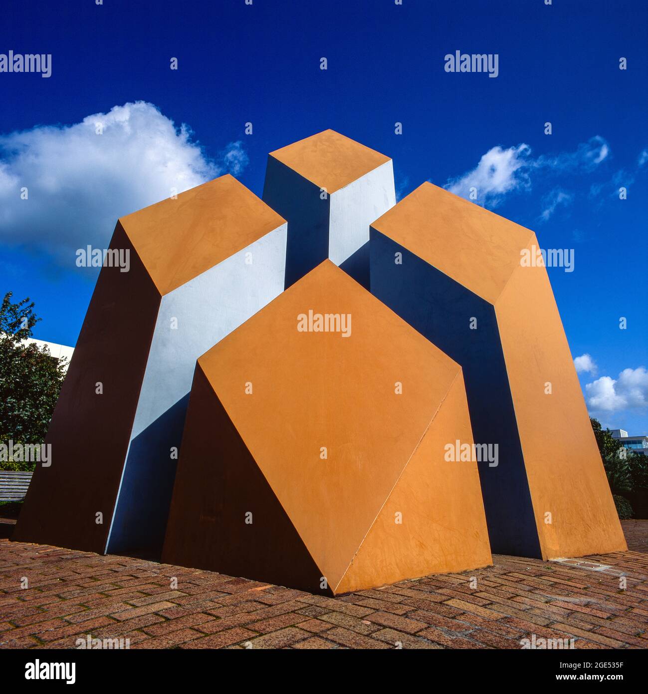 Sculpture in Milton Keynes Stock Photo Alamy