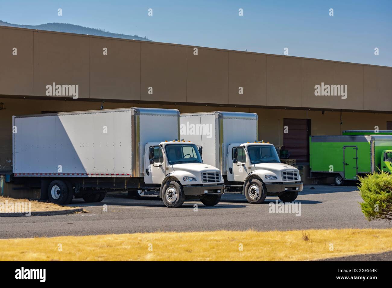 Local traffic medium hi-res stock photography and images - Alamy