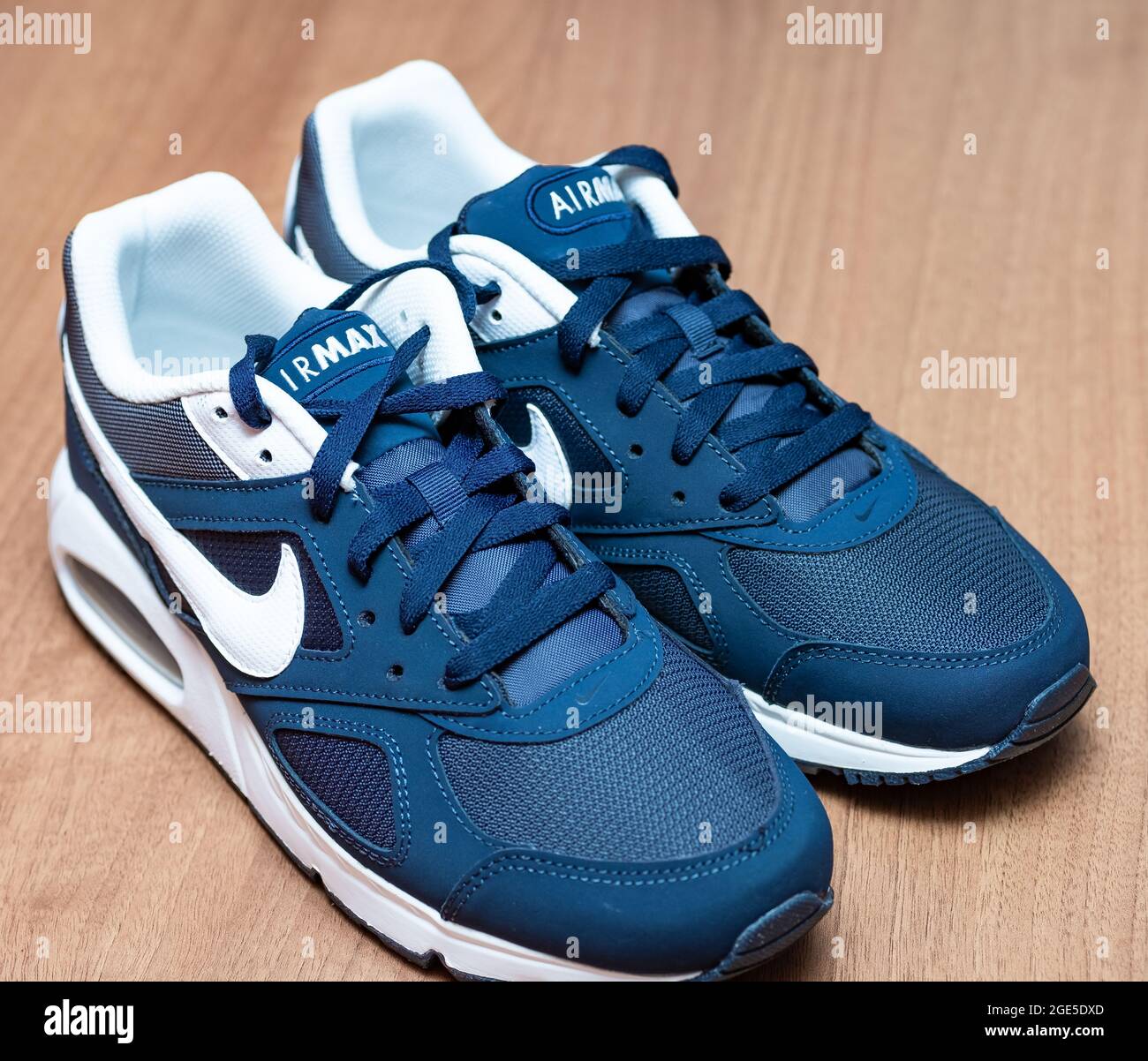 Nike air mens nike air max trainers max hi-res stock photography and images - Alamy