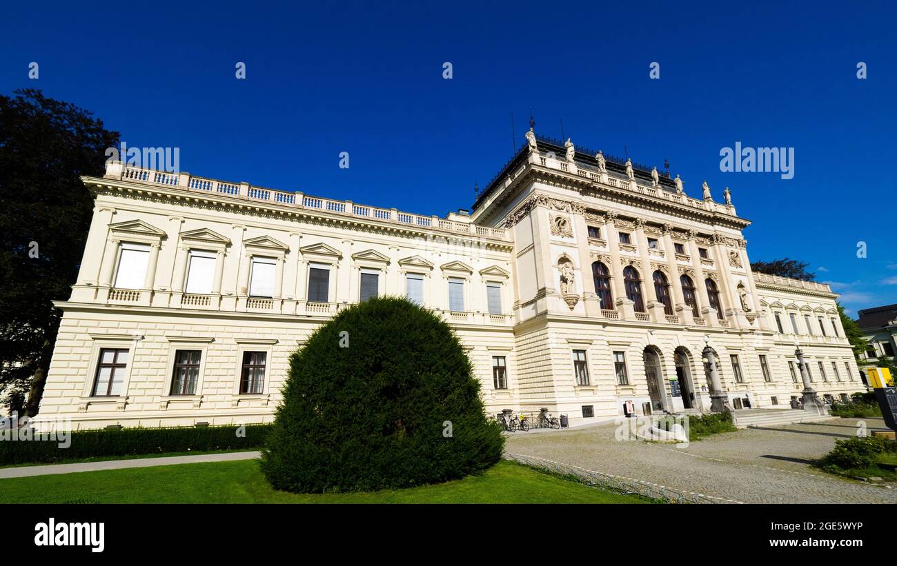 University of graz hi-res stock photography and images - Alamy