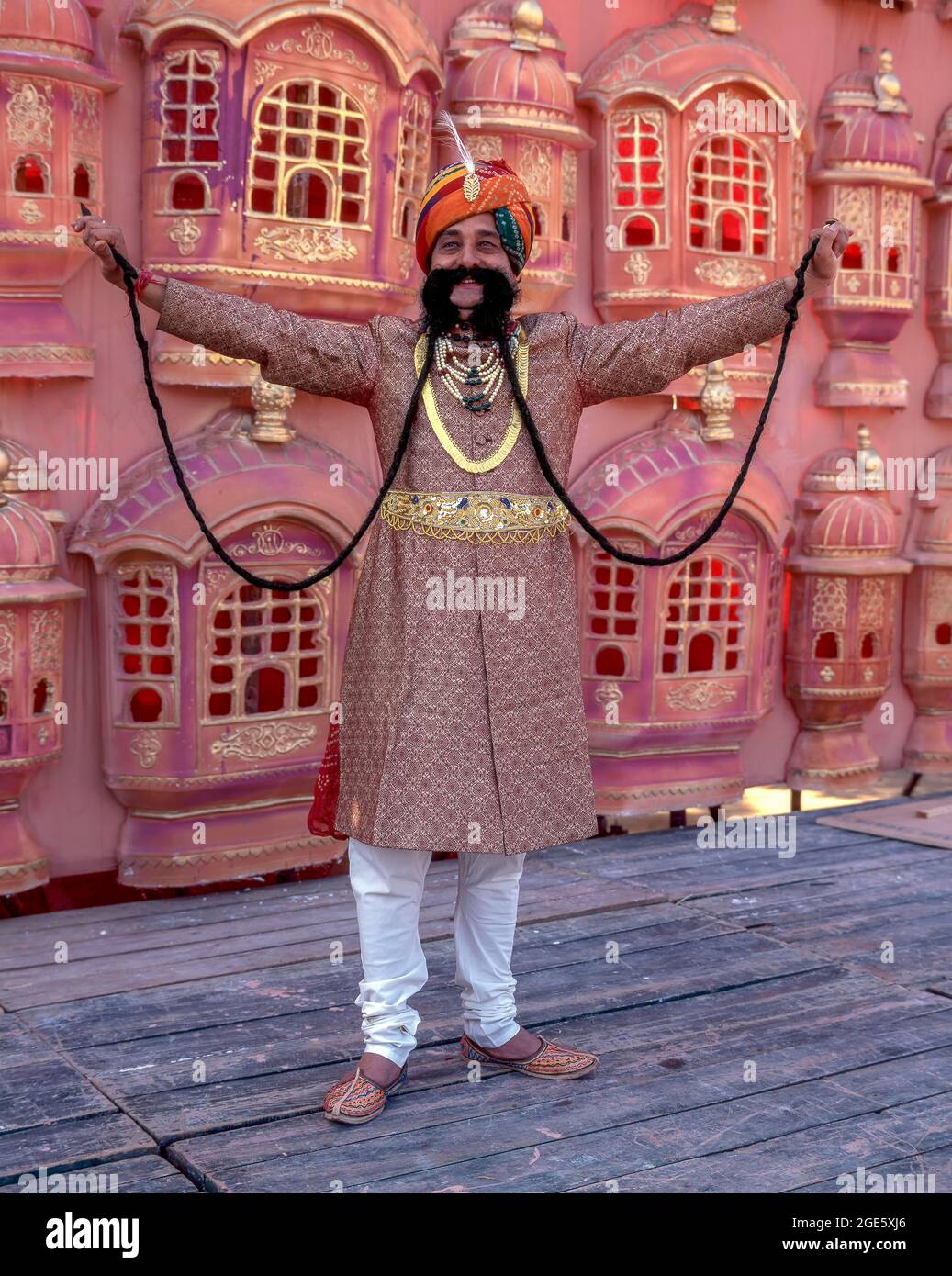 mammal Hvile Tænk fremad Ramsingh Chauhan with long moustache, longest moustache in the world, India  Stock Photo - Alamy