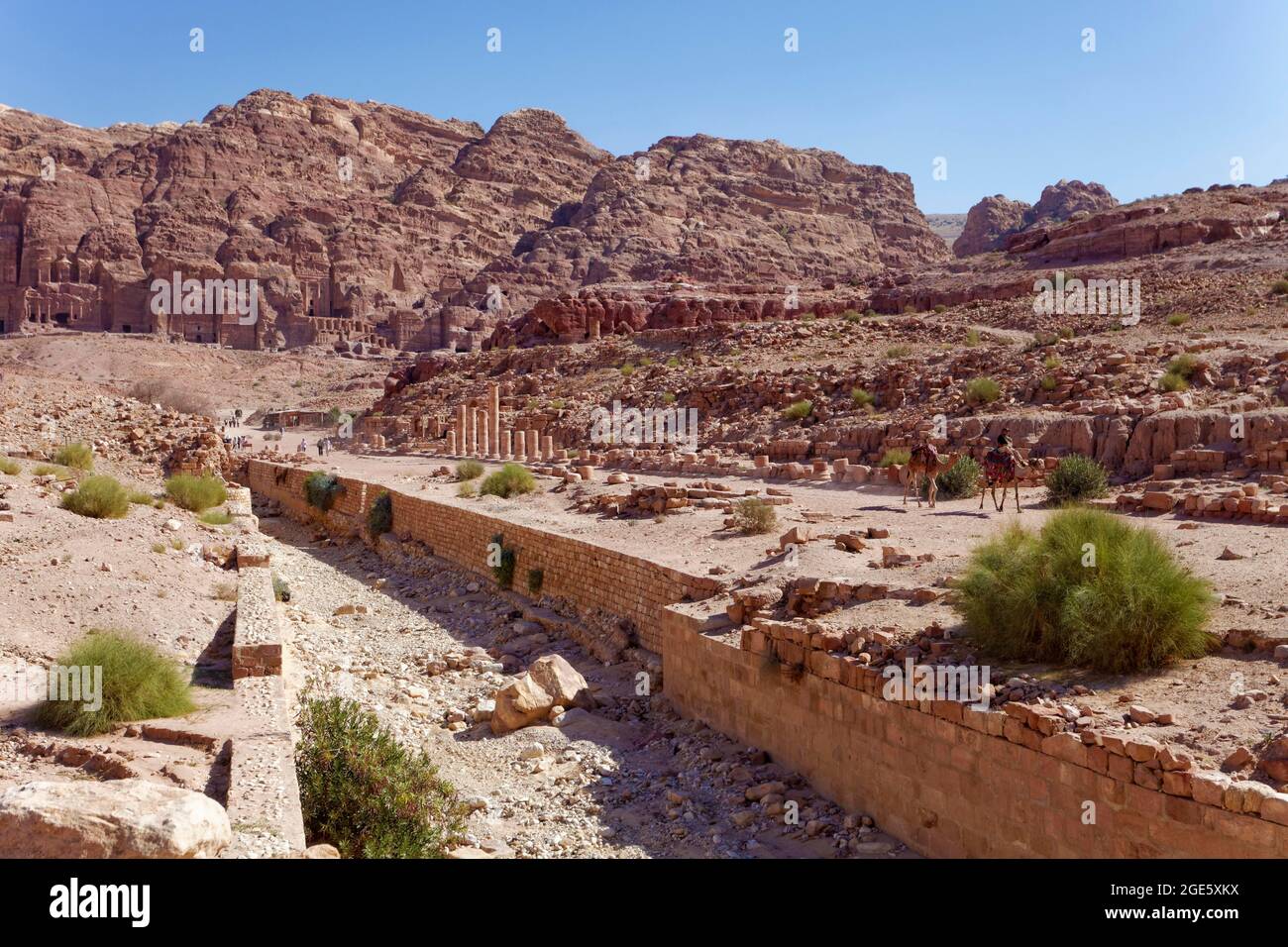 Colonnade Street, in the back Royal Tombs on the western slope of Jabal al-Khubtha, Petra, UNESCO World Heritage Site, Kingdom of Jordan Stock Photo