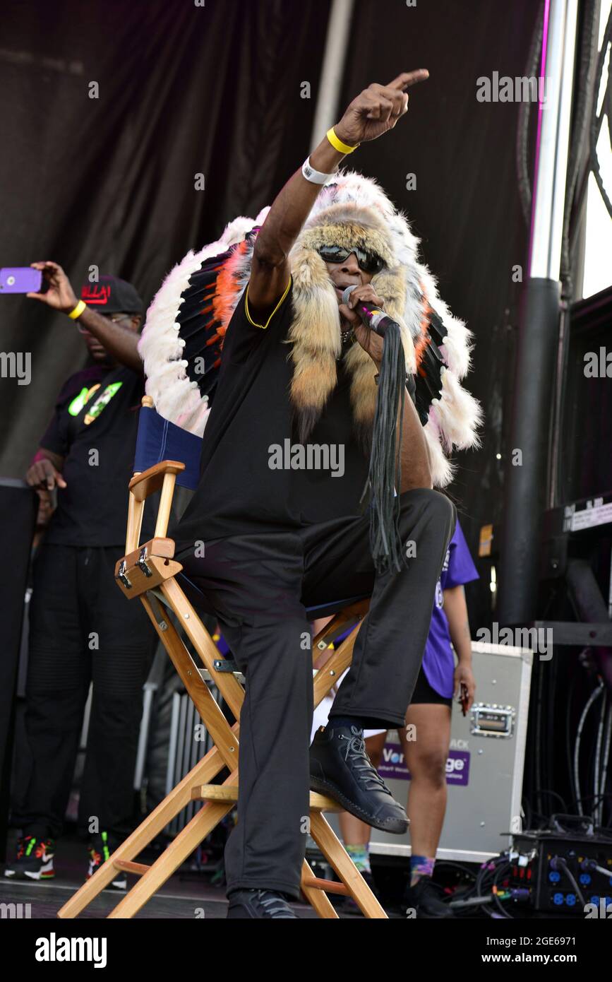 Bronx, NY, USA. 16th Aug, 2021. Pow Wow performs at the 'It's Time for Hip Hop in NYC' concert at Orchard Beach on August 16, 2021 in the Bronx, New York. Credit: Koi Sojer/Snap'n U Photos/Media Punch/Alamy Live News Stock Photo
