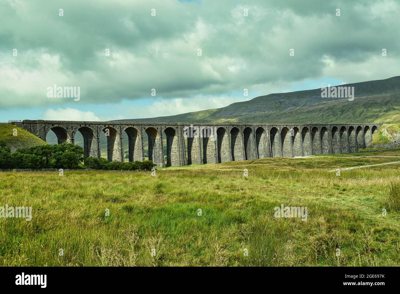 Ribblehead Railway Viaduct scenery views Stock Photo