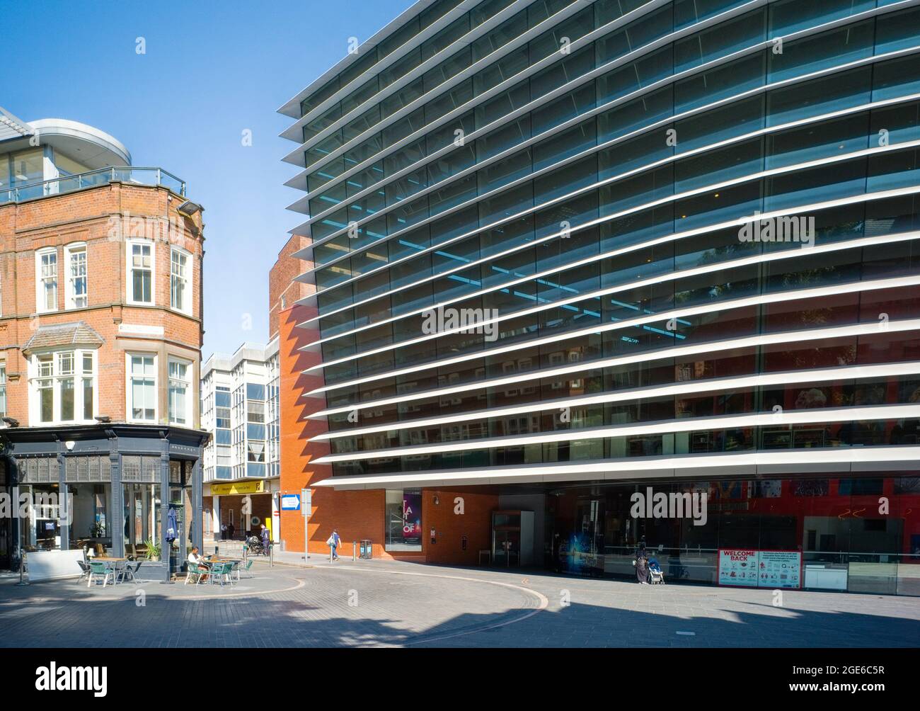 Old and new buildings in Cultural Quarter of Leicester Stock Photo Alamy