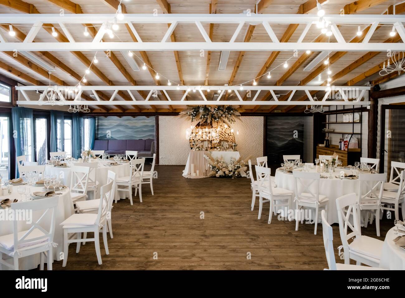 Wedding hall Rustic banquet in luxury restaurant Stock Photo - Alamy