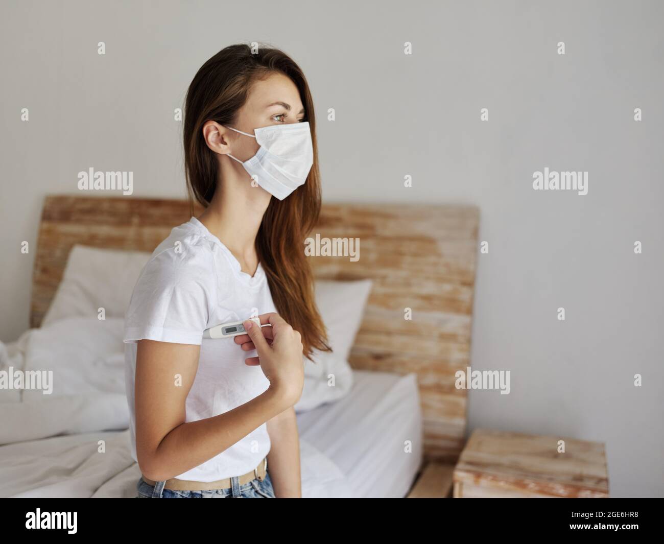 Under arm thermometer hires stock photography and images Alamy
