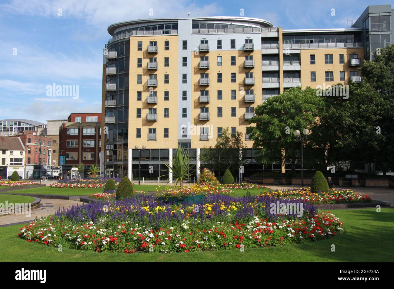 Formal gardens at Queens Gardens, Hull city centre Stock Photo Alamy