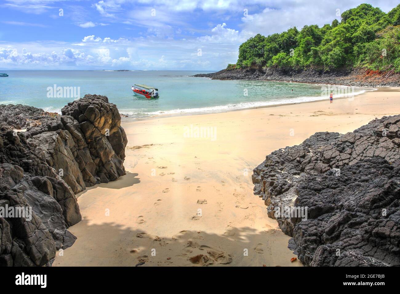 A secluded tropical beach on the small Isla Bolanos in Chiriqui province, Panama. The island can be reach only by boat ride from Boca Chica. Stock Photo