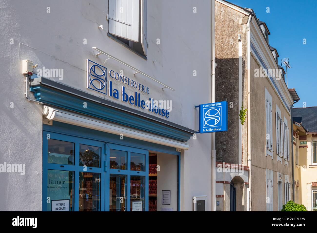 Noz store hires stock photography and images Alamy