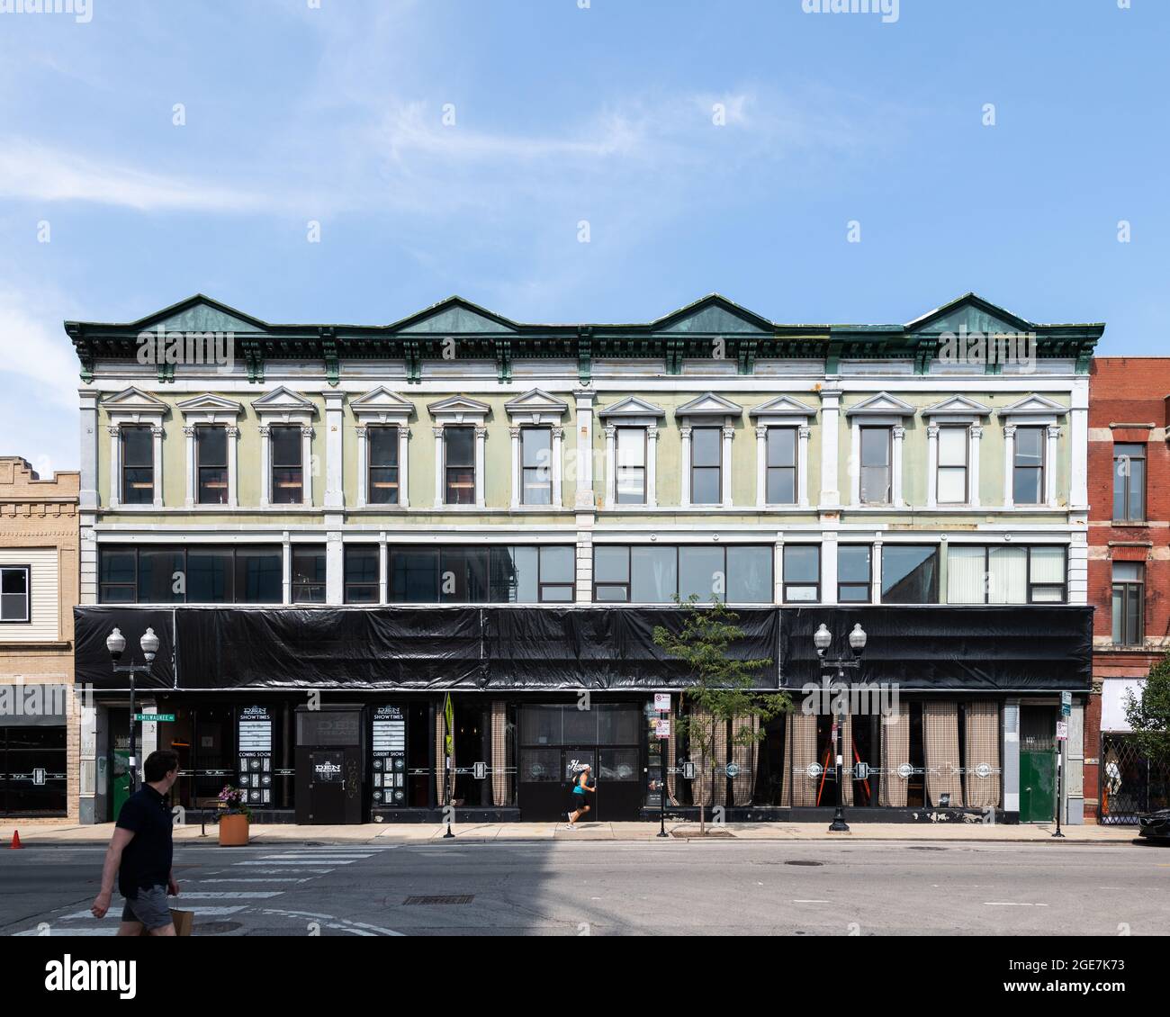 Commercial building on Milwaukee avenue in Wicker Park Stock Photo