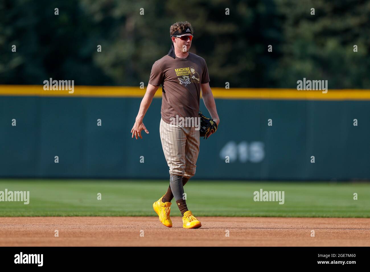 San Diego Padres shortstop Jake Cronenworth (9) takes ground balls before  an MLB regular season game against the Colorado Rockies, Monday, August 16  Stock Photo - Alamy