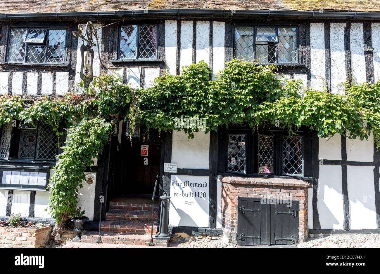Pubs In Rye The Mermaid Pub and Hotel Rye East Sussex Stock Photo - Alamy