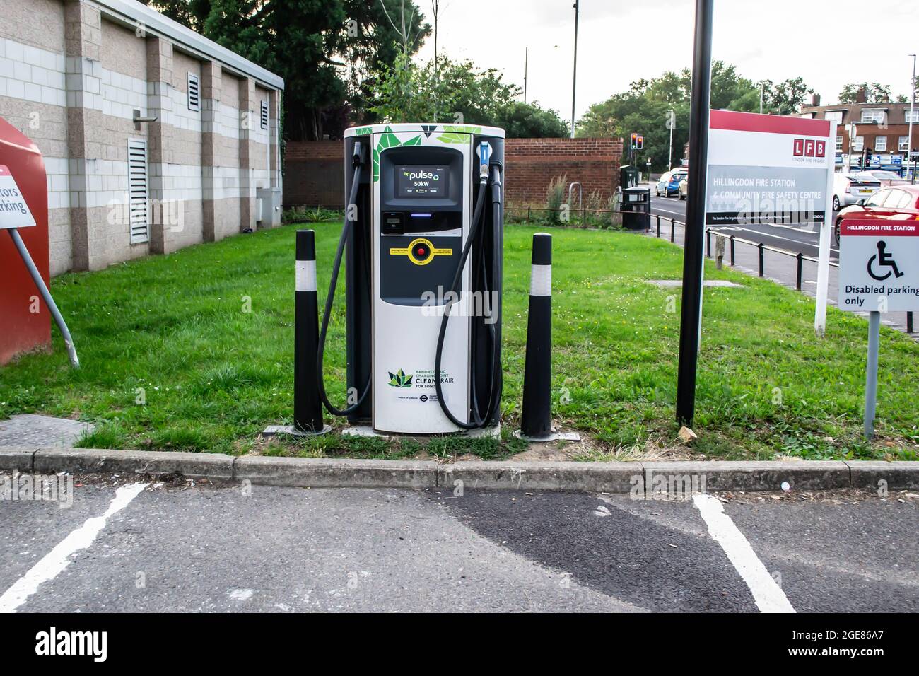 Ev rapid charging london hires stock photography and images Alamy