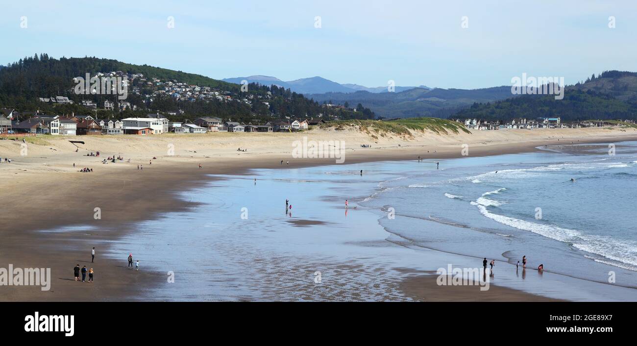Along The Oregon Coast: Looking down from Cape Kiwanda to the beach at Pacific City. Stock Photo