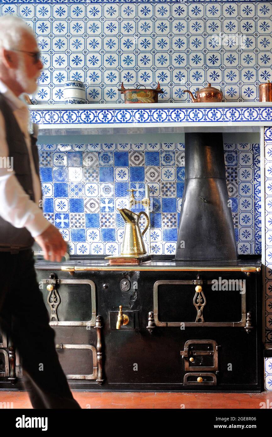 FRANCE, GIVERNY (27) FONDATION CLAUDE MONET, HOUSE OF CLAUDE MONET, THE KITCHEN Stock Photo