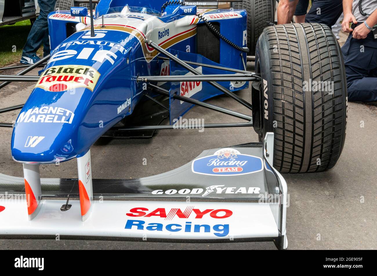 Williams FW18 Formula 1, Grand Prix racing car  at the Goodwood Festival of Speed motor racing event 2014. Front wing detail. Sanyo racing advertising Stock Photo