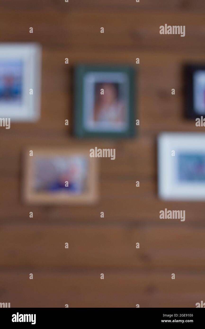 Framed picture background hi-res stock photography and images - Alamy