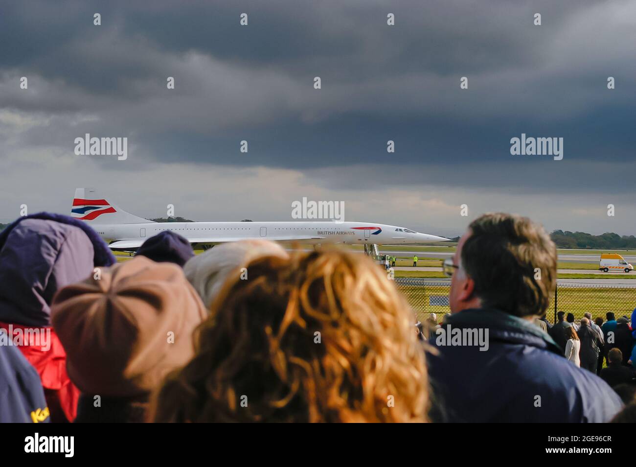 Final flight of Concorde from Manchester Airport October 2003 Stock Photo