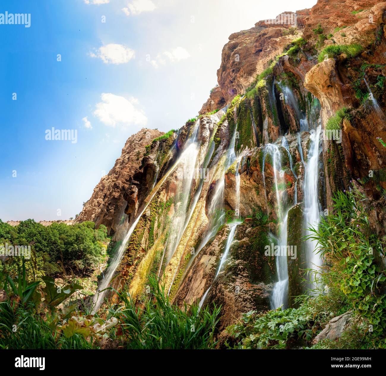 イスファハーン モスク 写真集 ISPAHAN Image du Paradis Bonhams : Mahmoud Said (Egypt, 1897-1964) Paysage a Louxor