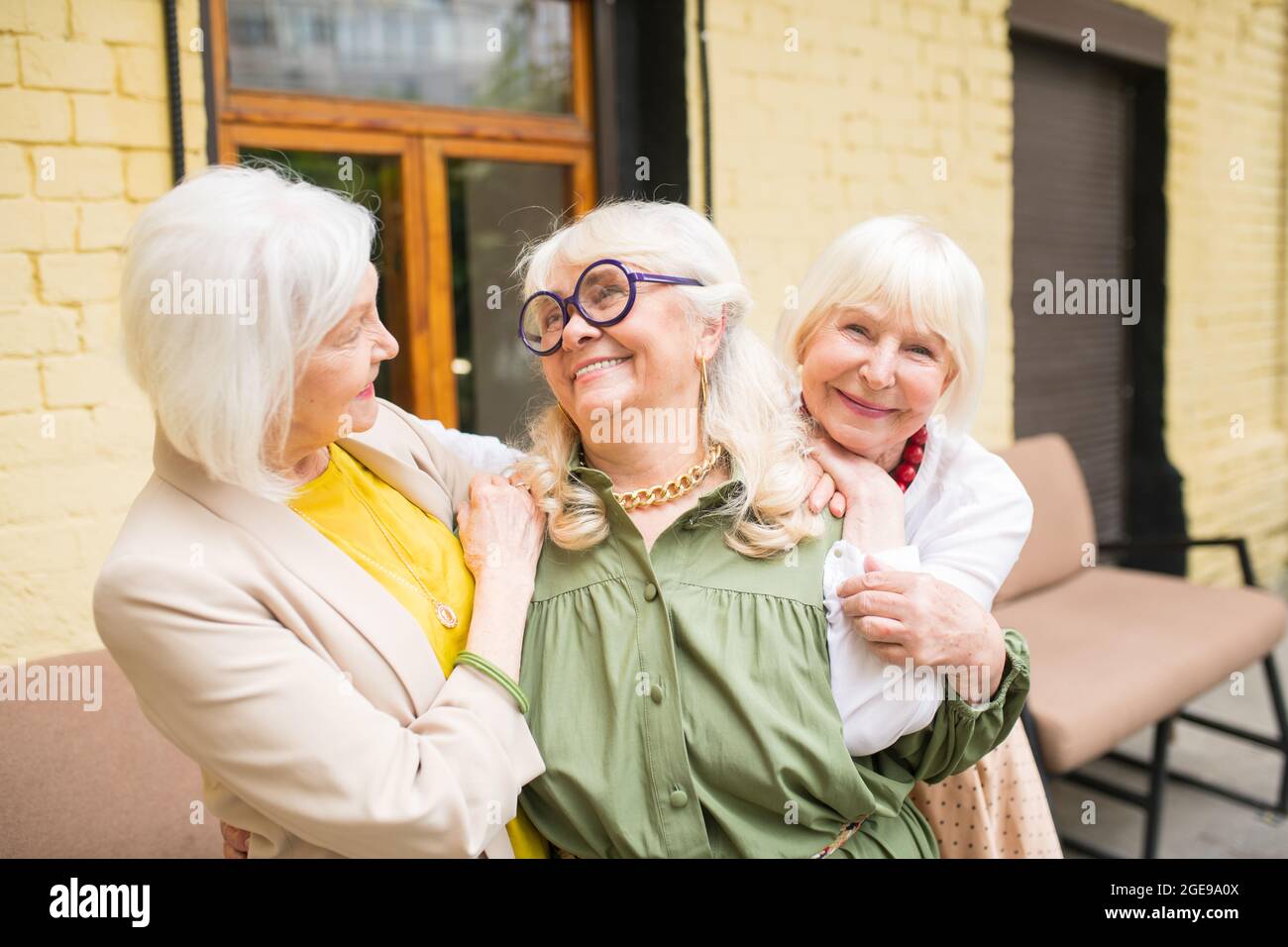 Three mature ladies hi-res stock photography and images - Alamy