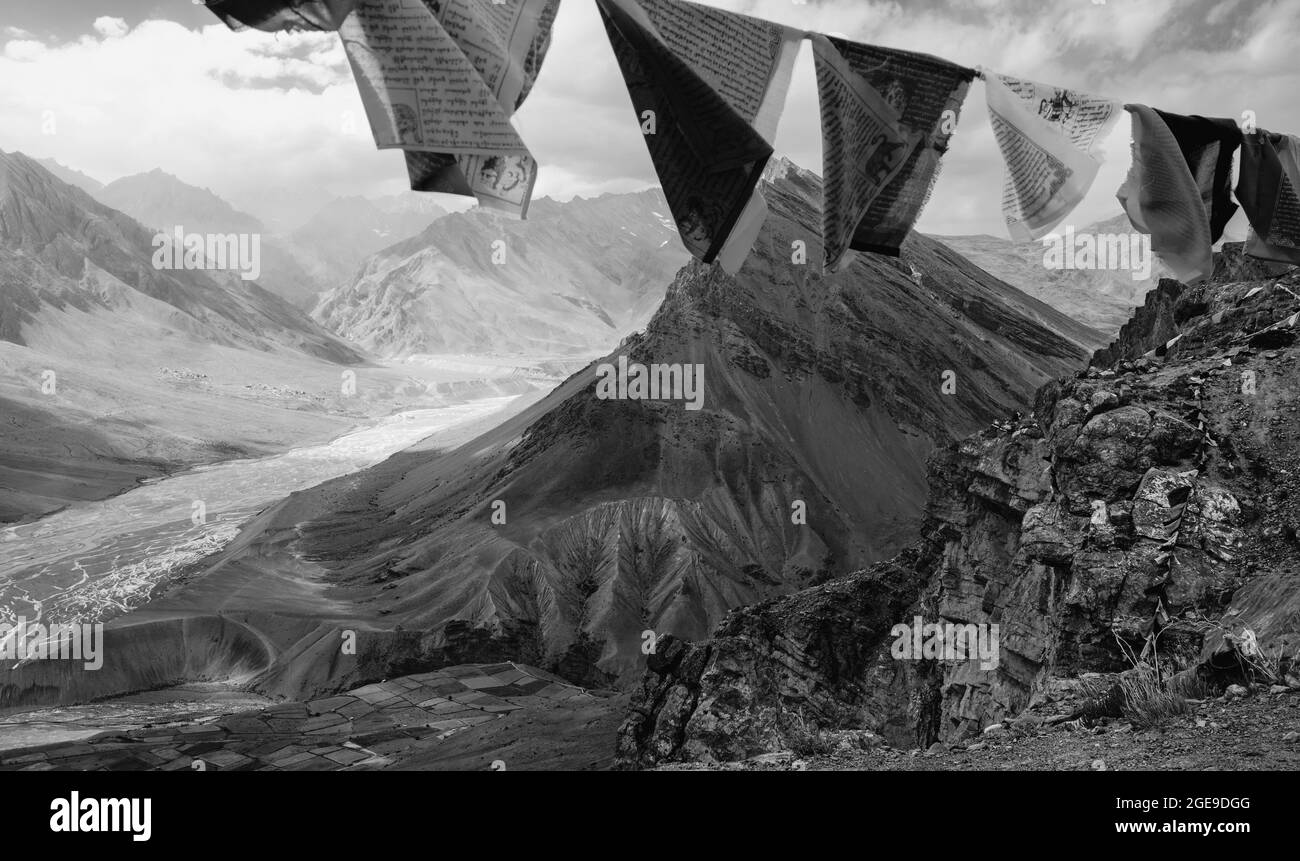 View across the Spiti valley with view of the Spiti river flanked by the Himalayas on a bright morning. Near Kaza, Himachal Pradesh, India. Stock Photo
