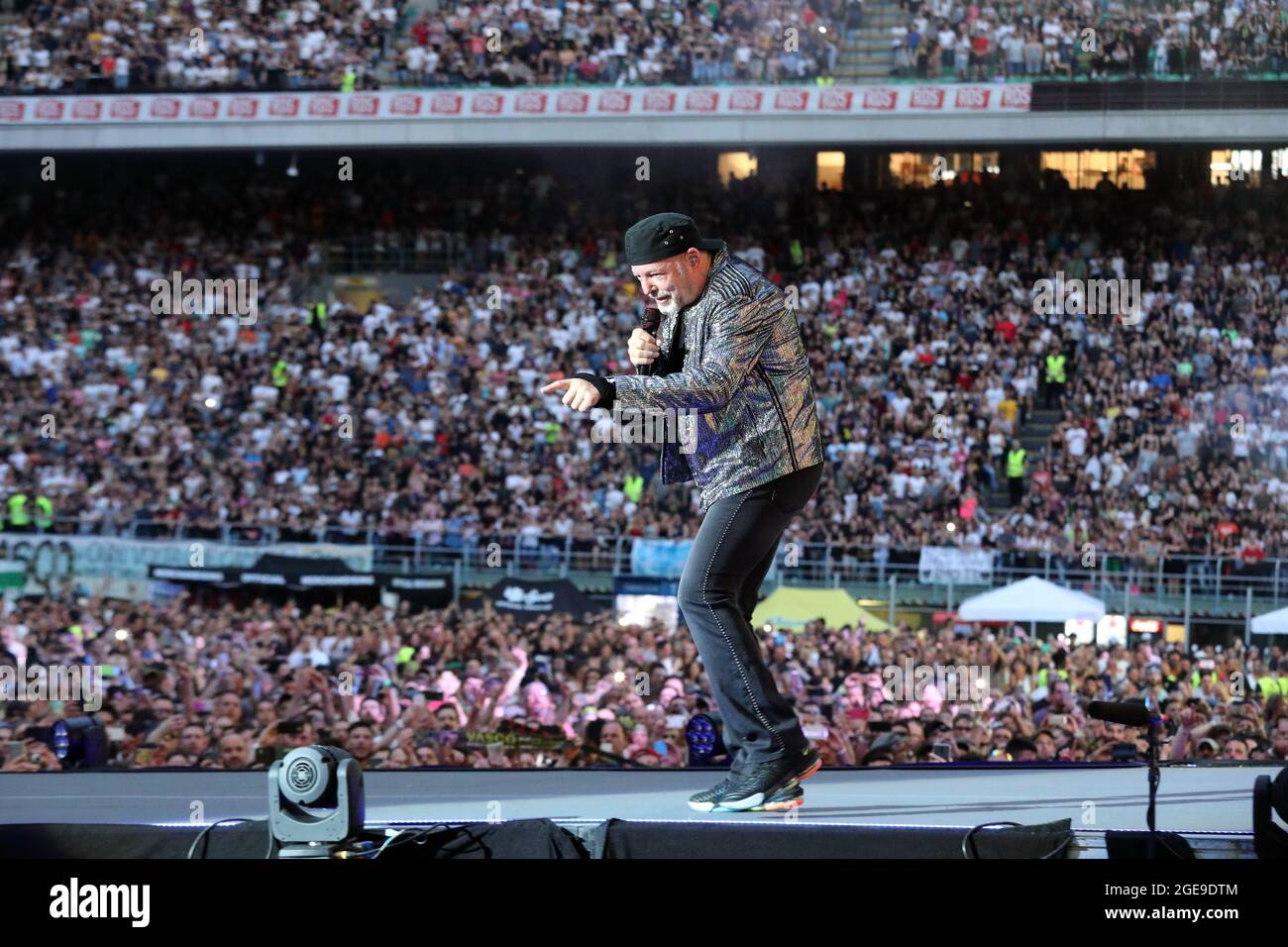 Italian singer Vasco Rossi in concert at San Siro Stadium. Milan (Italy)  June 2nd, 2019 (Photo by Pigi Cipelli/Mondadori Portfolio/Sipa USA Stock  Photo - Alamy