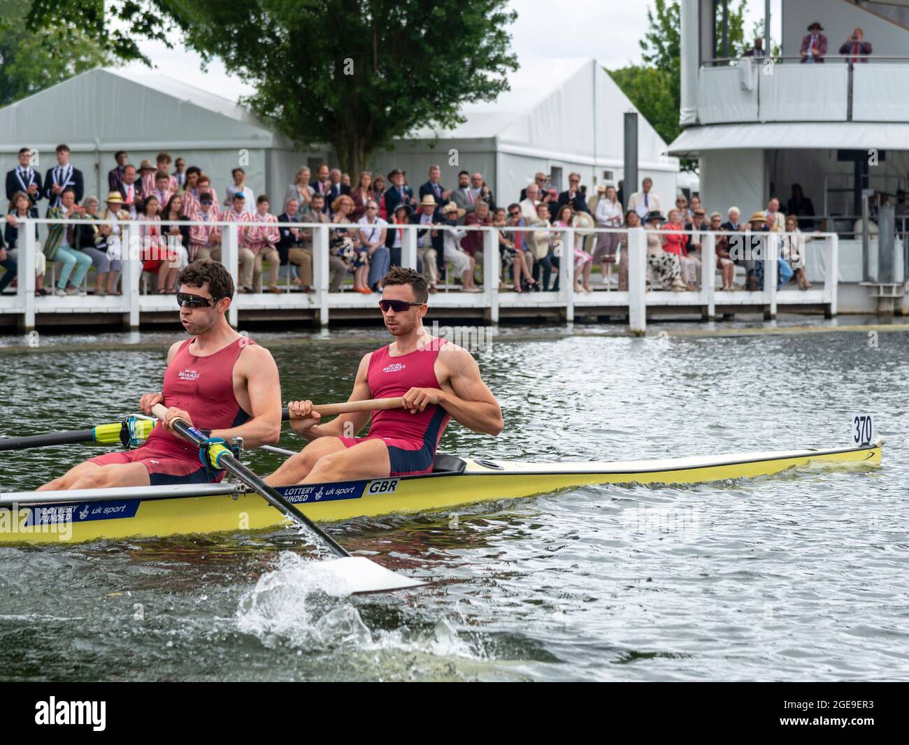 Oxford Brookes University(mens pair) beat Cambridge University in the final of the Silver Goblets & Nickalls Challenge Cup at Henley Royal Regatta,UK Stock Photo