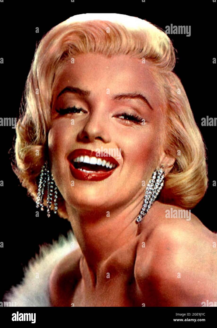 Marilyn Monroe doing the cover of the Italian magazine Epoca in 1954 Stock Photo