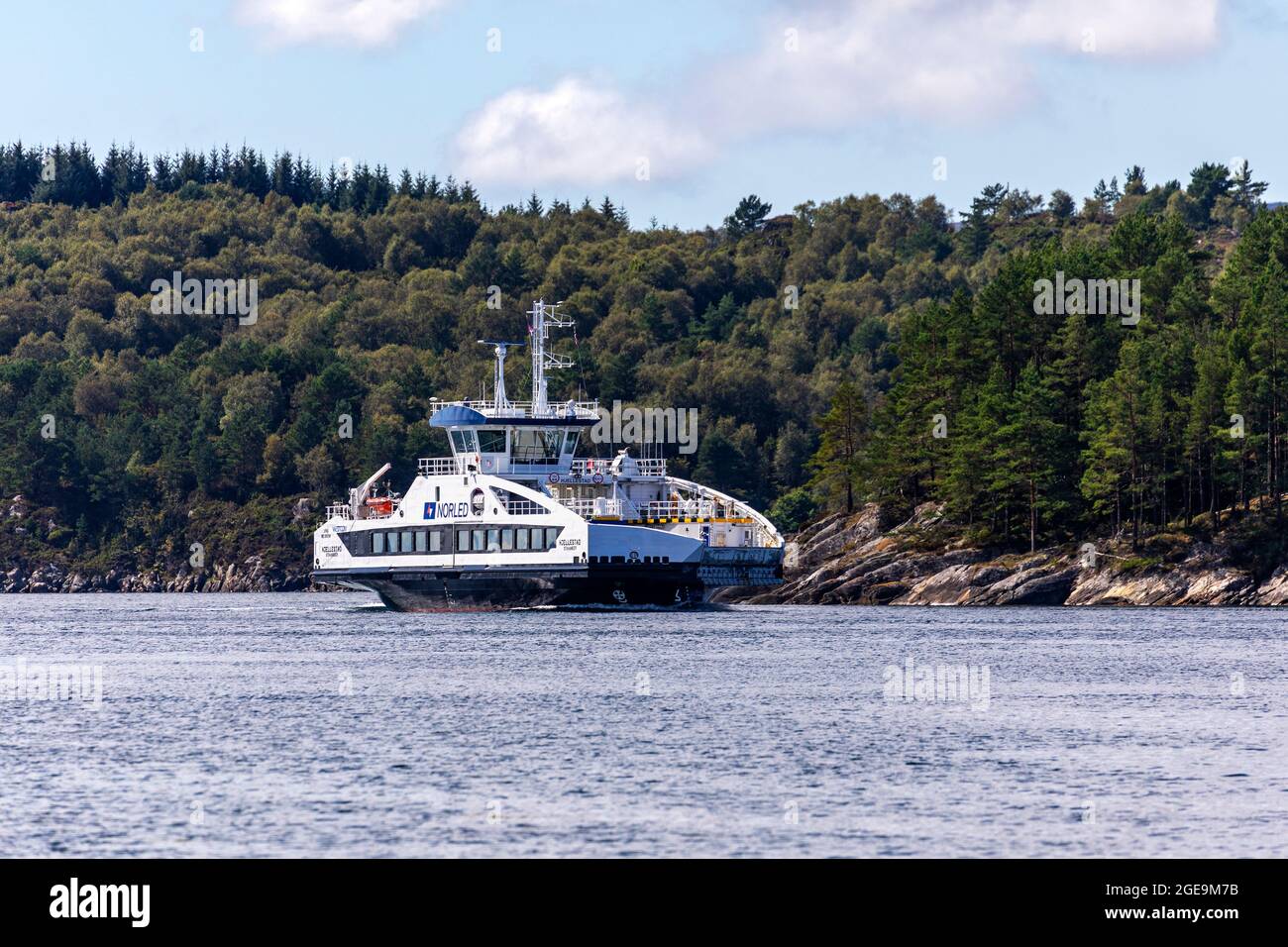 Hjellestad, the small electric car ferry between Hjellestad and Kokkarvik in west coast Norway