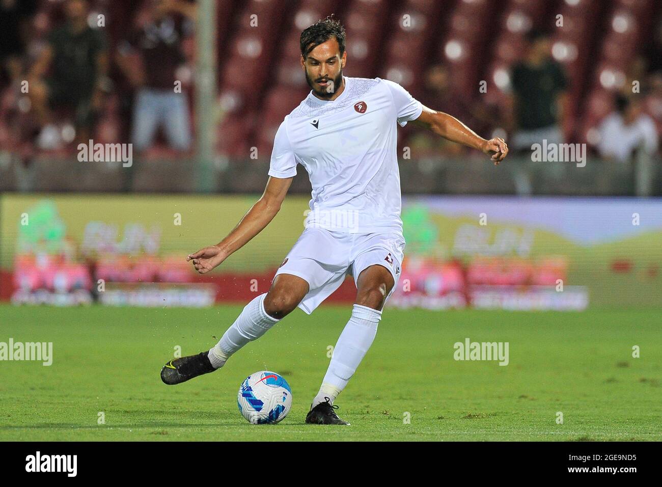 Dimitros Stavropoulos player of Reggina, during the Italian Cup match between Salernitana vs Reggina final result 2-0, match played at the Arechi Stad Stock Photo