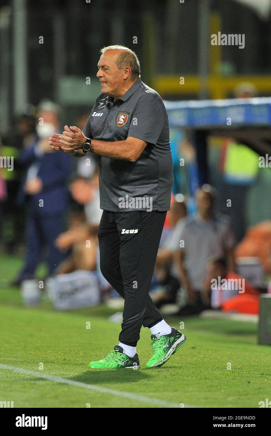 Alfredo Aglietti coach of Reggina, during the Italian Cup match between Salernitana vs Reggina, final result 2-0, match played at the Arechi Stadium i Stock Photo