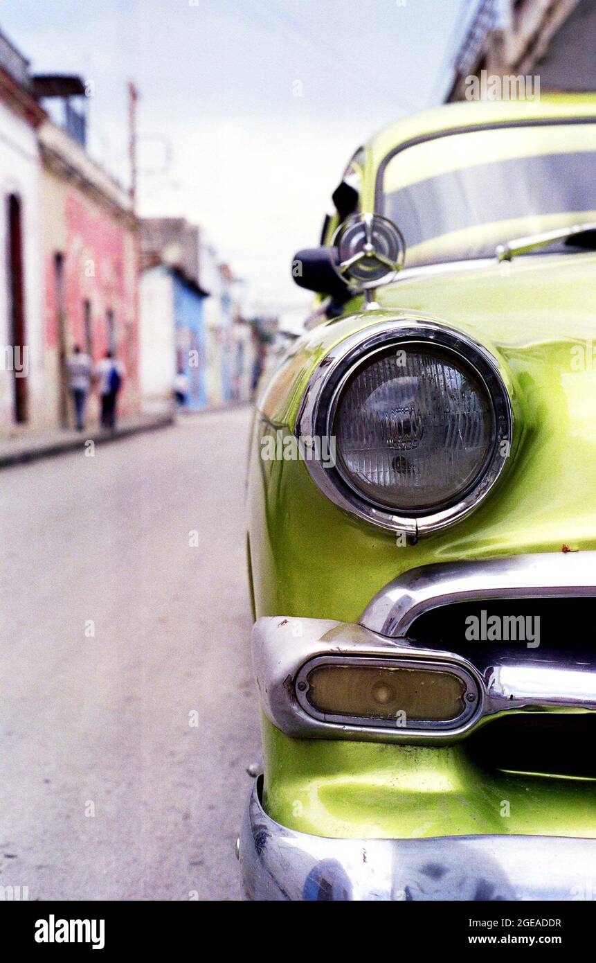 Cuban cadillacs hi-res stock photography and images - Alamy