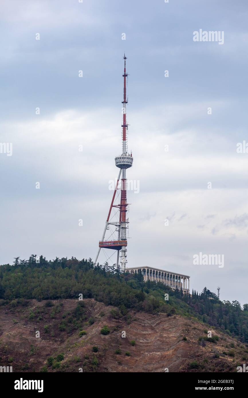 Antenna Towers Near Me Tbilisi Tv Broadcasting Tower On Mount Mtatsminda, Georgia Stock Photo -  Alamy