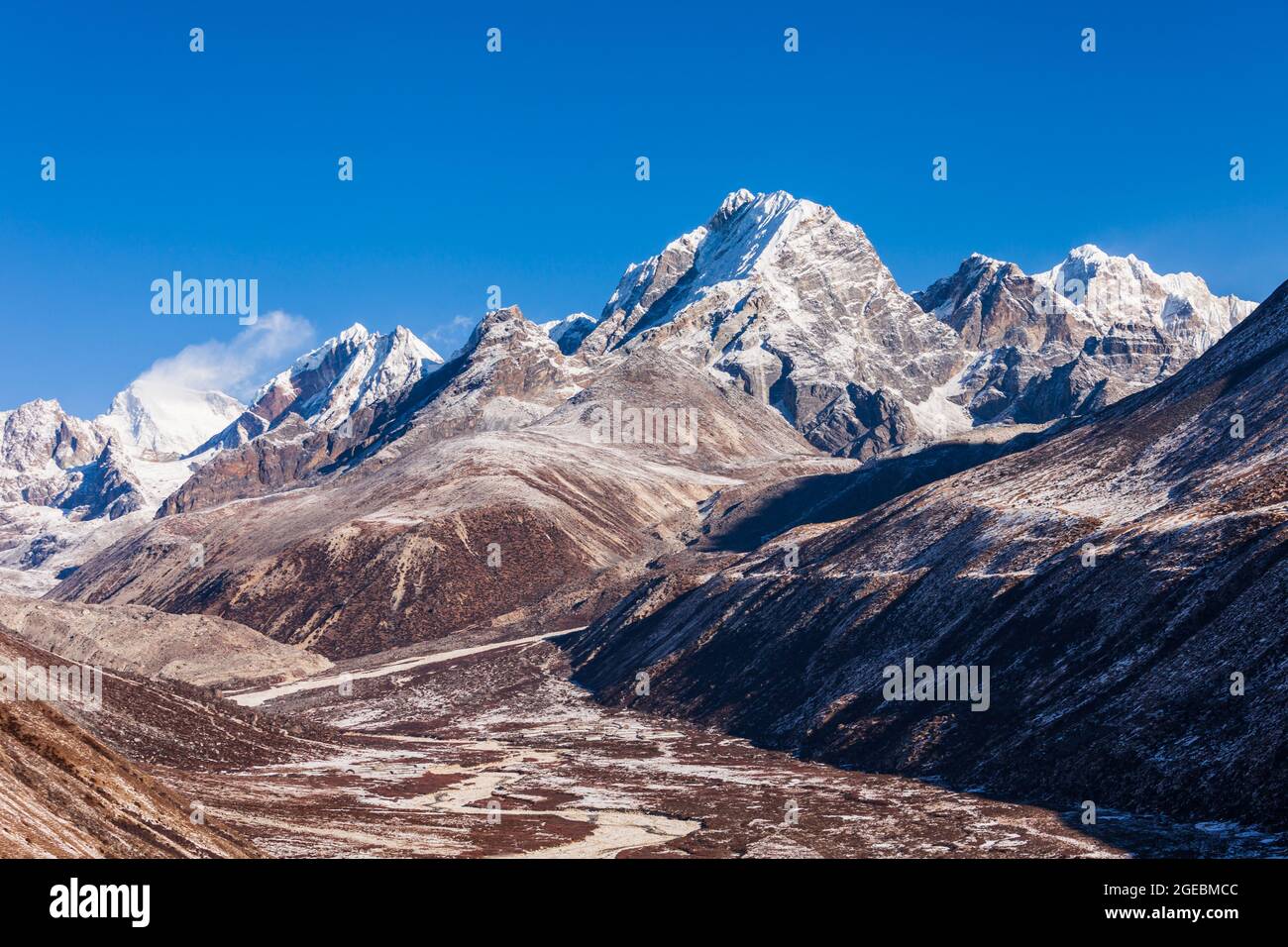 Lobuche mountain landscape in Everest region in Himalaya, Nepal Stock Photo