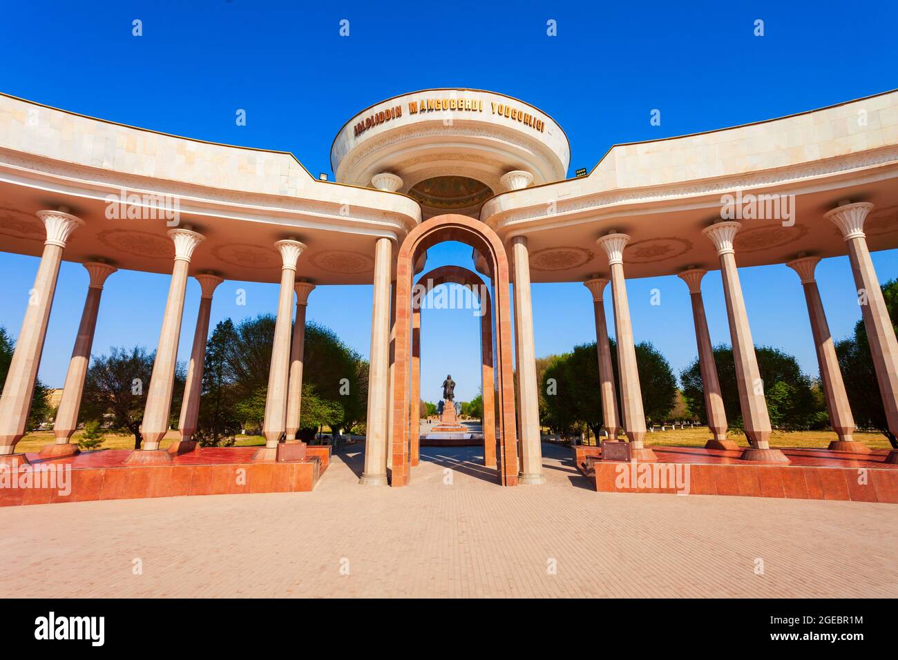 Минет кезінде не жақсы: клиторды жалау немесе жыныс мүшесін қынапқа енгізу? Сүтпен сүт бездері порно видео