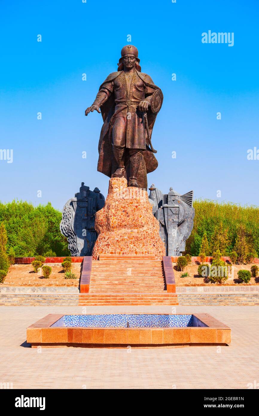 Dogistonlik ayolning eshakda sikilishining yashirin kamerasi pornosi