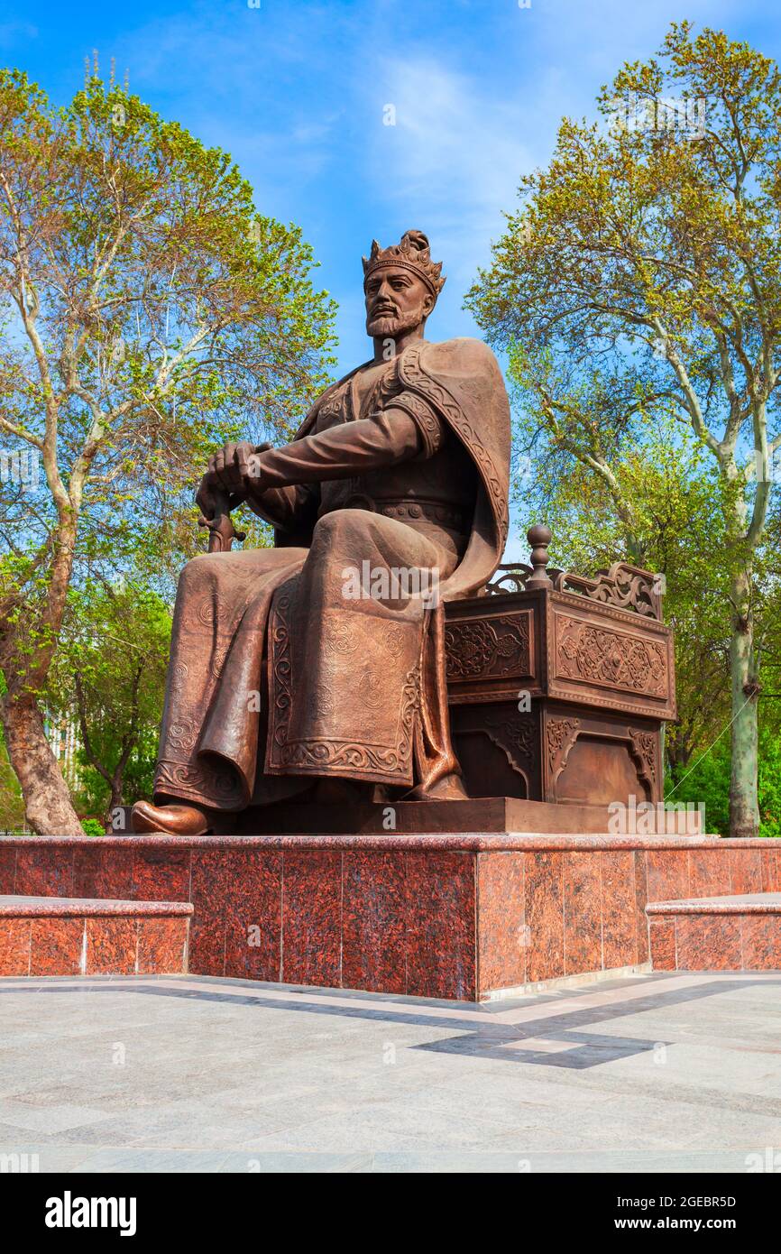Samarkand, Uzbekistan - April 17, 2021: Amir Timur or Tamerlane monument in Samarkand city, Uzbekistan. Amir Temur was a Turco Mongol conqueror who fo Stock Photo